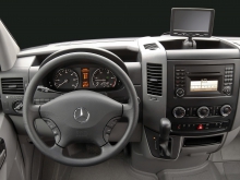 Фото Mercedes-Benz Sprinter микроавтобус 211 CDI MT L2H2 №4